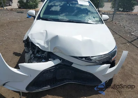 2021 Toyota Corolla Le z USA, uszkodzony, nr VIN 5YFEPMAE5MP243866